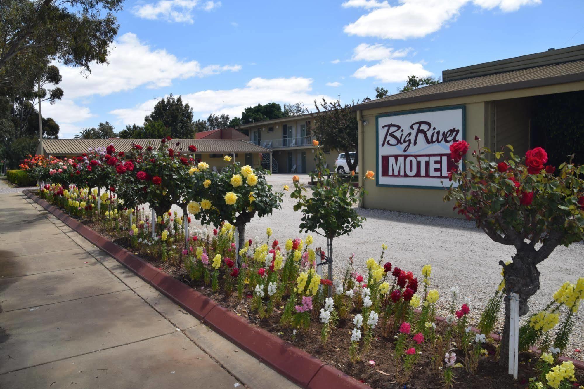Big River Motel Echuca Esterno foto