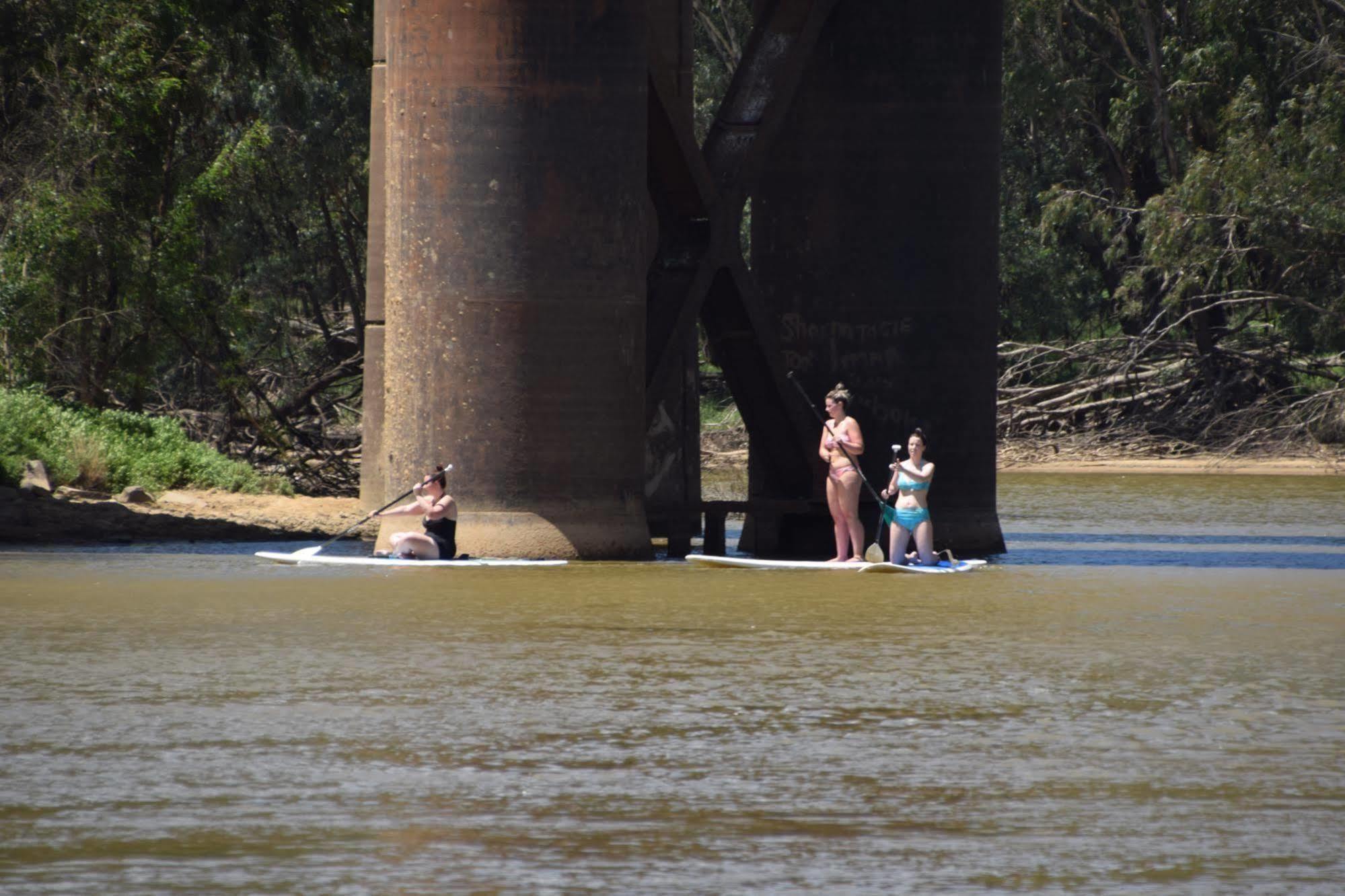 Big River Motel Echuca Esterno foto