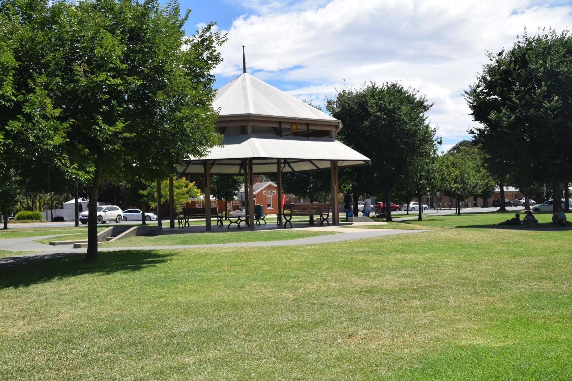 Big River Motel Echuca Esterno foto